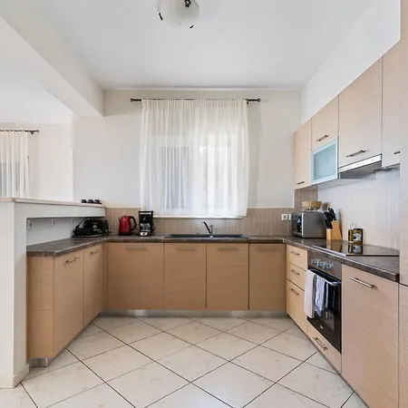 Auriga - Spacious With Magnificent Sea View Villa *