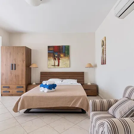 Auriga - Spacious With Magnificent Sea View